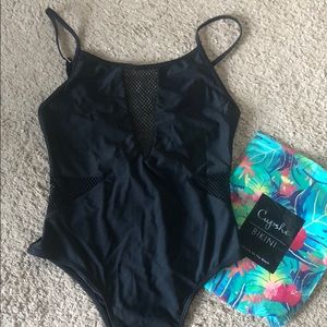 NEW!!Cupshe black bathing suit(BONUS!Blk kini top)